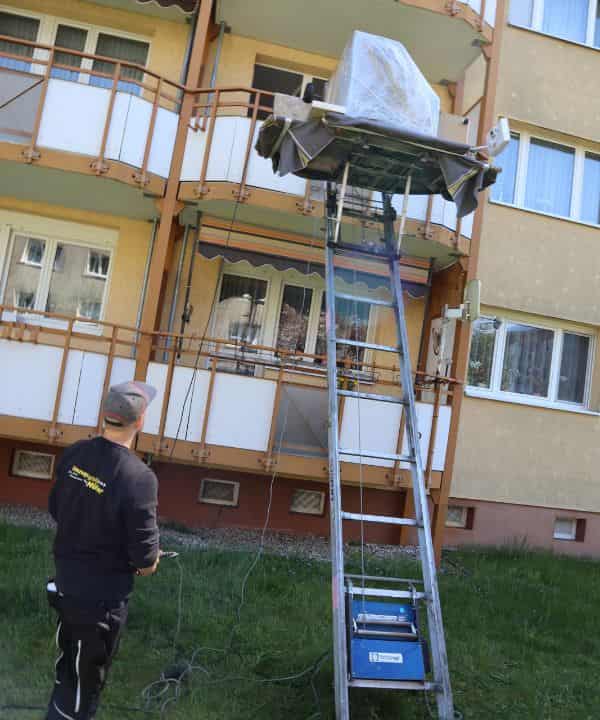 Büroumzug mit Möbellift in Düren